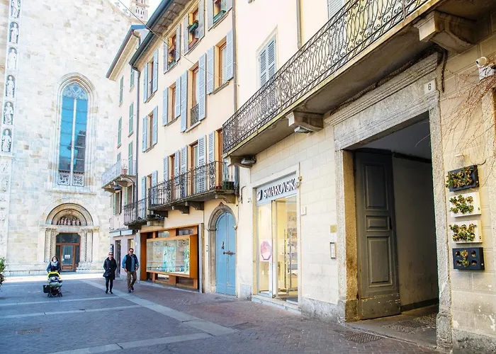 Piazza Duomo-downtown