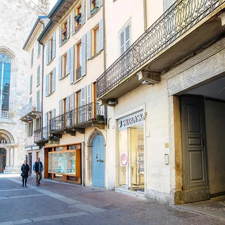 Piazza Duomo-downtown