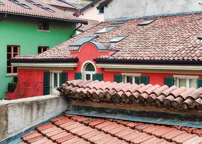 Piazza Duomo-downtown * Como